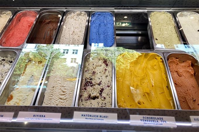 Eissorten bei Vanille und Marille