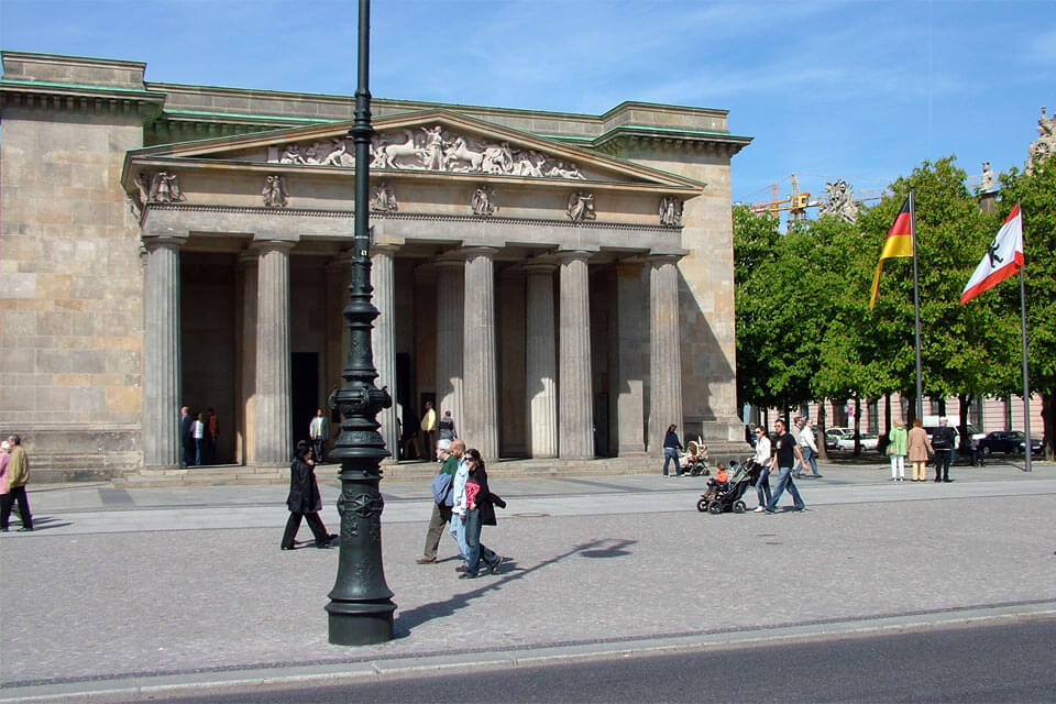 Unter den Linden Berlins Kulturelle Schätze und Historische Highlights